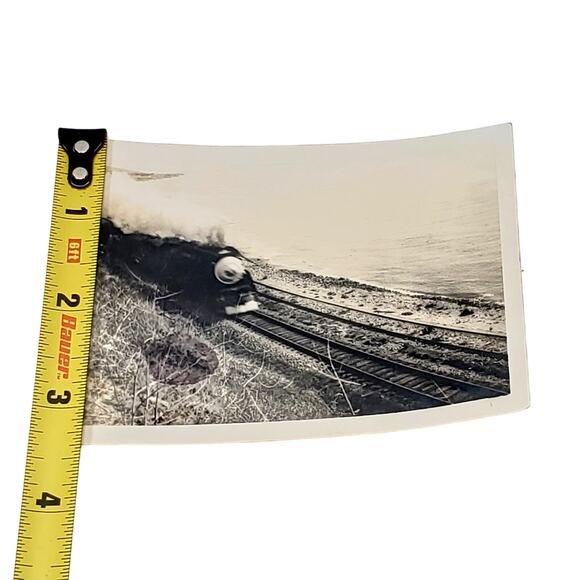 Vtg 1940s B&W Photo Steam Locomotive Next to Ocean Steam Coming Out Train Travel - Picture 3 of 4